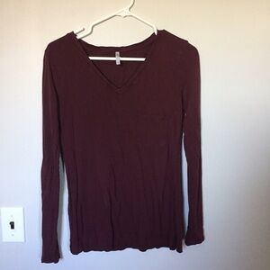 Maroon GAP long sleeve GUC